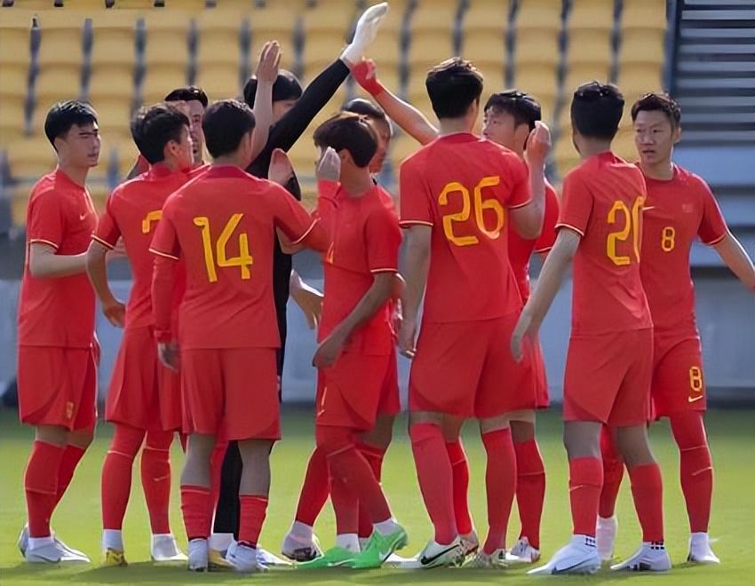 意外!吾米提江为何刚加盟上港一个赛季,魏震就直接沦为板凳球员