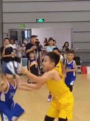 星空体育官网下载-库里全网寻人!当我们模仿库里 究竟应该学习什么?